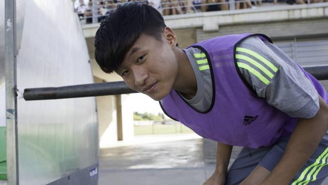 踩踏奴